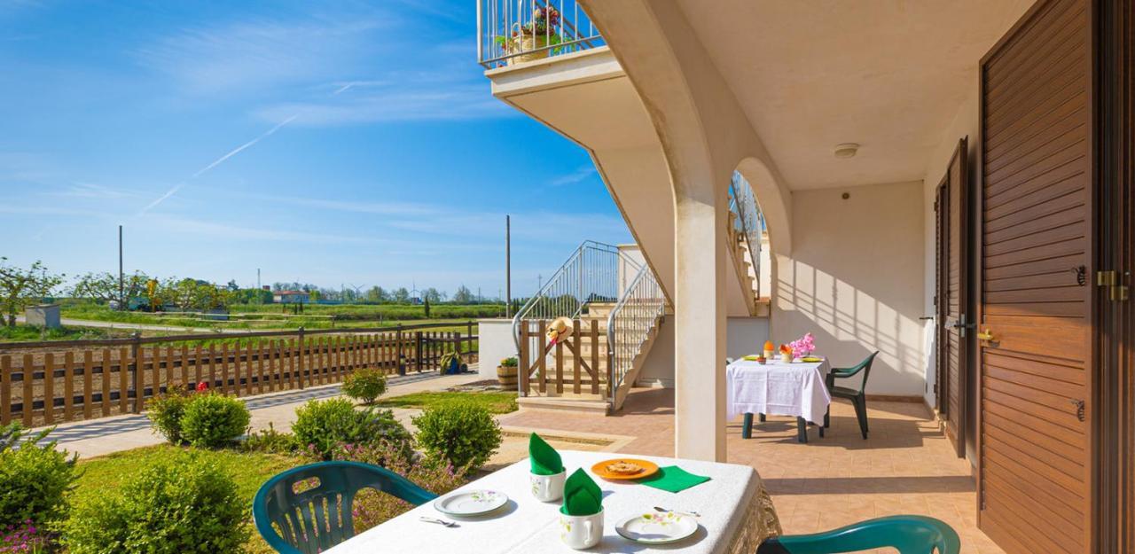 Podere Valle Dei Venti La Sdriscia Exteriör bild
