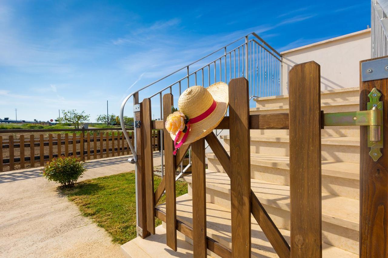 Podere Valle Dei Venti La Sdriscia Exteriör bild